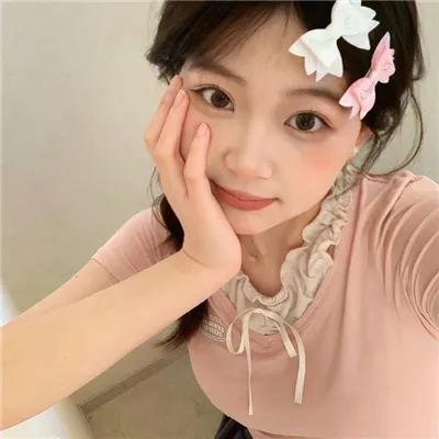 小资女孩向前冲